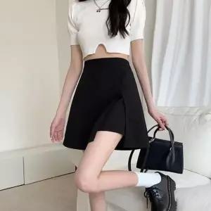 편한 허리밴딩 깔끔한 블랙 스판 미니 치마 바지