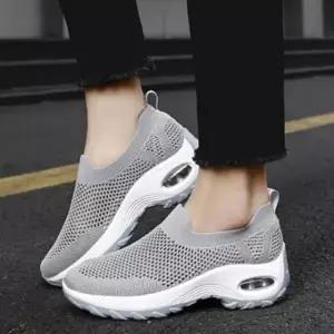 여름 메쉬 발편한 여성 니트 운동화 런닝화 워킹화 슬