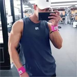 남성 헬스 민소매 운동복 나시 티셔츠 피트니스 머슬핏 4색