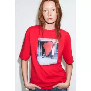 zara 자라 BOGDANKA POZNANOVI？ 티셔츠 ⓒ2026 - 레드