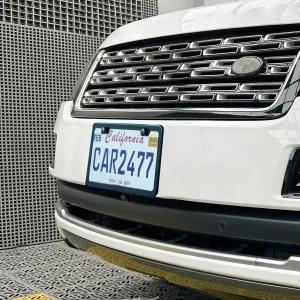 2PCS 프리미엄 매트 블랙 번호판 프레임 2개의 구멍이 있는 견고한 방청 알루미늄 홀더 나사를 포함한