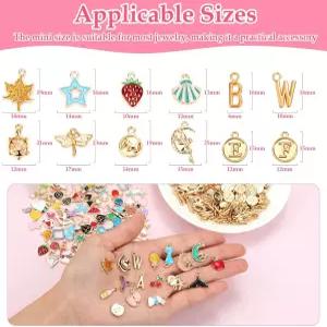 Flasoo 304Pcs 주얼리 제작용 골드 부적 DIY 모듬 팔찌 글자 열쇠고리 및 공예품