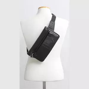 미니멀한 사이즈 소가죽슬링백 힙색 다리가방