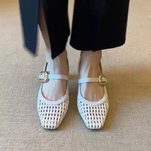 원더맨 여성 오피스룩 양가죽 아웃핏 웨지힐 힐 신발 샌들 데일리룩 펀칭 메리제인 일자 테일 슬림핏 스트