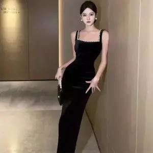 EAMT 원피스 스커트 여친 블랙 롱 풍벨벳 트임 큐빅 프렌치 나시 YJ1