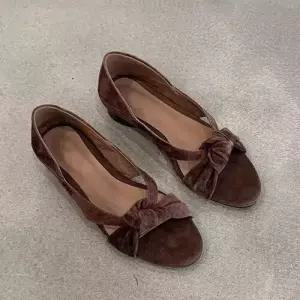 스파이더맨 여성 빈티지 크로스 토오픈 슈즈 라운드 일자 에디션 샌들 스트랩 슬림핏 힐 웨지 OPH5