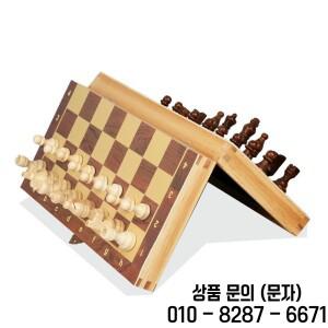 대형 마그네틱 나무 접이식 체스 세트 펠트 게임 보드 내부 성인 14세 이상 선물 가족 멧돼지 29cm