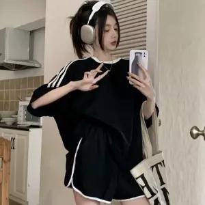 오버핏 반팔 투피스 배색 라인 반바지 세트 루즈핏 여름 셋업 캐주얼 추리닝 트레이닝