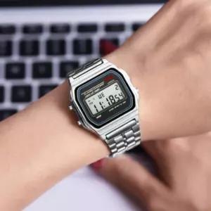 군인 디지털 손목시계 메탈 전자 알람 방수 수능용