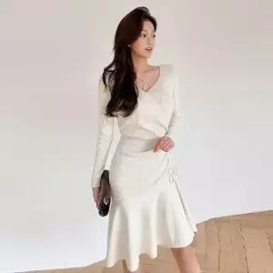 EAMT 원피스 니트 스커트 여자 브이넥 봄가을 프릴 쉬폰 스트링 스판 머메이드 셔링 EUNG1