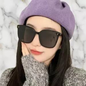 /신상오픈런 여성용 경량 편안한 폴리카보네이트 선글라스