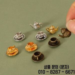 1:12 인형의 집 미니어처 차 신상 합금 3 색 세트 클래식 와인 냄비 장식