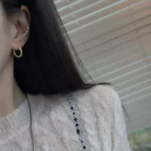 SE173 여성 컷팅 디자인 원터치 심플 데일리 은귀걸이 (실버 925)