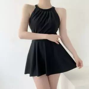 [하프클럽/]여성 홀터넥 셔링 플레어 수영복 원피스 체형 보정 스커트