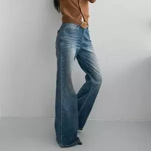 [하프클럽/셀러허브_여성트랜드패션]여자 자수백포켓 카우보이 워싱 나팔