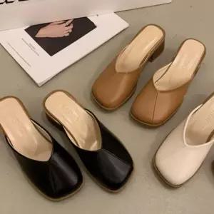 인기상품 여성 모던 페미닌 레더 미들힐 뮬 블로퍼 신발 3컬러 [WFJRB6U_260325]