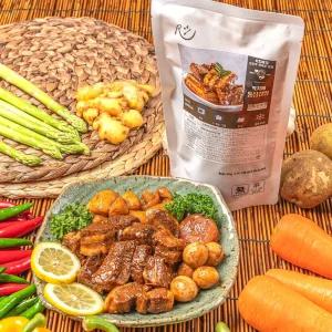 삼겹찜 700g 냉동 통삼겹 찜밀키트 찜택배 간장