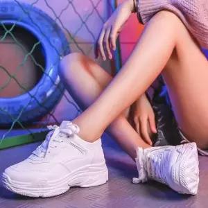 [오노마] ONM 여자 화이트 컬러 러블리 캐주얼 운동화 어글리슈즈