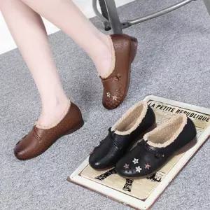 [트리샤]가죽 퍼안감 플라워 장식 슈즈 CNK7599