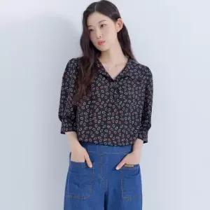 [지센] [25FW] 여성 도트 변형 이중 와이드 카라 블라우스 LFWSO806_BK