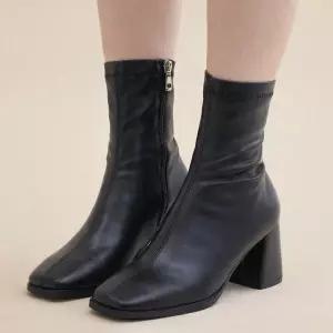 [슈펜] [베이직] 스퀘어 삭스부츠 7.0 (HPWXAD101S-T)