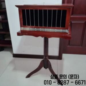 비둘기에서 개까지 토끼까지의 더 큰 버전 마술 트릭 무대 환상 정신주의 특수 효과 재미 있은 나타나는/사