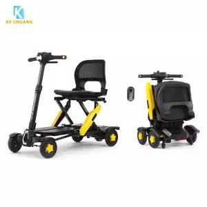 가벼운 4륜 자동 접이식 전동 스쿠터 경량 휴대용 노인용 이동보조기 차량적재 가능