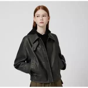 [롯데백화점]씨씨콜렉트 페이크 레더 빈티지 블루종 자켓 C254PSF512