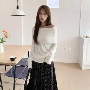 [하프클럽/옷자락]여성 여리핏 루즈핏 골지 오프숄더 버튼 장식 맨투맨