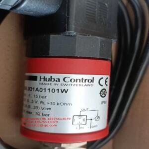 후바 506.931A01101W 압력 트랜스미터 측정 범위 -1-15bar 출력 0-5V 1개