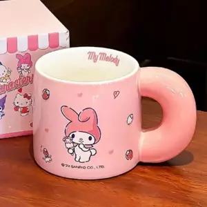 캐릭터머그 산리오 마이멜로디 대용량머그 도넛 손잡이 머그컵 570ml 머그 스마트