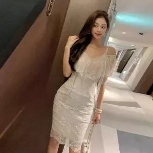 여친 원피스 슬림 브이넥 멤버십 시스루 레이스 나시 프릴 봄가을 원템1