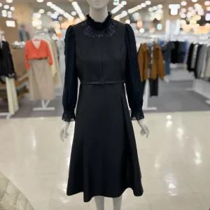 [숲]헤이디 벨티드 플레어 레이스 원피스 SB2OPM1