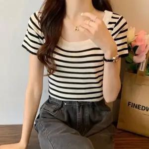 쿨샵 여성 니트 반팔티셔츠 스트라이프 슬림핏 크롭티