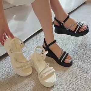 여자 여름 큐빅 스트랩 통굽 키높이 웨지힐 샌들
