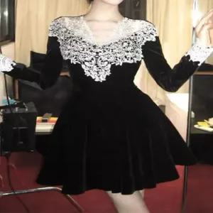 EAMT 여자 원피스 스커트 롱 브이넥 벨벳 레이스 긴팔 밑단 YJ1