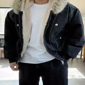 [이룰]크레이 라쿤 퍼 탈부착 스티치 루즈핏 크롭 무스탕 점퍼 2colors