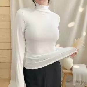 [하프클럽/]여성 모크넥 롱슬리브 슬림핏 이너티 스판