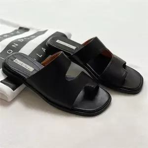 [오노마] ONM 가죽슬리퍼 여름 쪼리신발 데일리 플랫굽 유니크신발