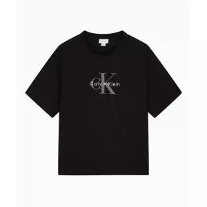 [Calvin Klein]레귤러핏 히어로 모노그램 로고 반팔 티셔츠 4RB862G UB1 661089