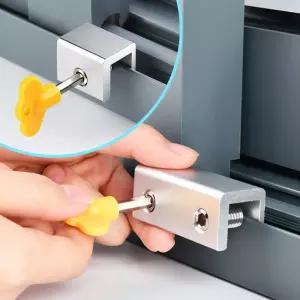 안전용품창문 잠금장치 안열리게하는 도어락 열림방지 고리 방충만 샤시 샷 원룸 자취방 고정 아기 유아동