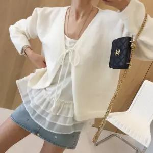 썸데이 프릴 러플 끈 민소매 뷔스티에 탑 브이넥 리본매듭 니트 봄 세트가디건 (3color)