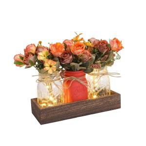 조명, 나무 트레이 및 인공 꽃 3송이가 있는 인피니덱 메이슨 병 테이블 중앙 장식 - 식당, 거실, 주방, 커피 u200B용 농가