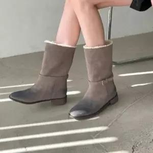 [하프클럽/다잇템]여성 털내장 길이 중간 버클 세무 장식 부츠