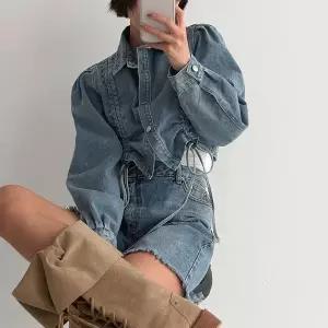 [하프클럽/]여성 스트링 셔링 퍼프 카라넥 봄 투웨이 크롭 청자켓