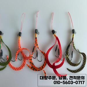 타이 카부라 실리콘 스커트 지그 트윈 보조 후크 포함 채터 미끼 및 말린 인치쿠 지깅 금속 슬로우 페체 50