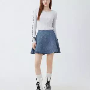 [롯데백화점]에고이스트 사선절개 데님 스커트 ES1DS260
