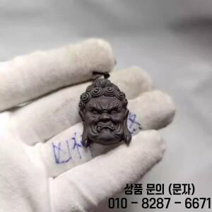 킹콩 전사 마스크 불도미유 레트로 트렌드 구리 자동차 키체인 금속 펜던트 중국