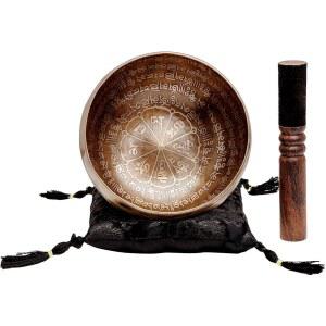 고대 디자인 대형 에칭 티베트 노래 그릇 세트 - 옴 스토어 u2014 릴랙싱 딥 톤 명상 사운드 볼과 네팔에서 수작업으로 제작된 나무 망치 (약 6인치)