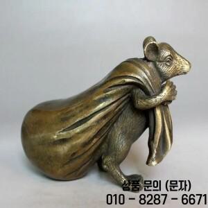 금훔친 구리 쥐 수집 가치